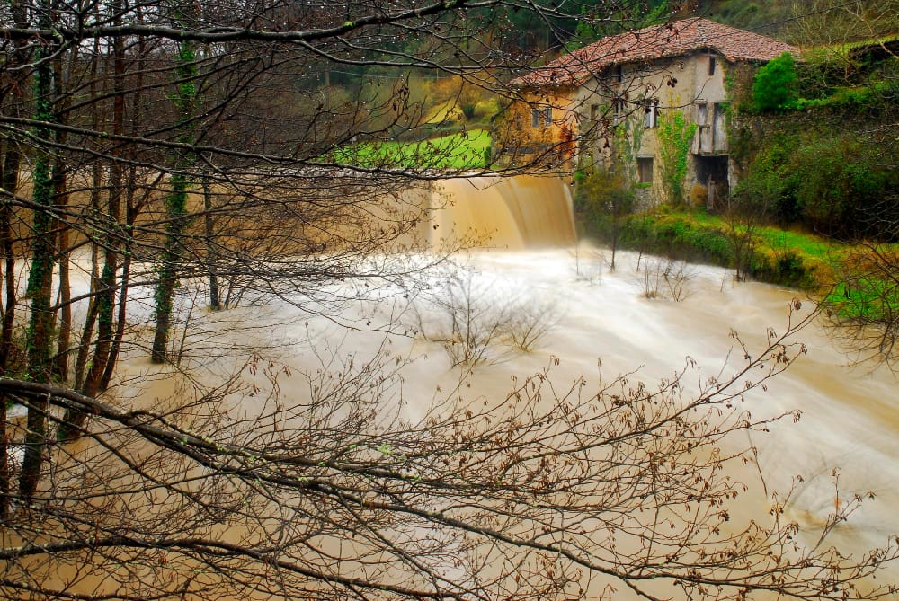 Maltempo in Toscana costa milioni: strade bloccate e famiglie isolate
