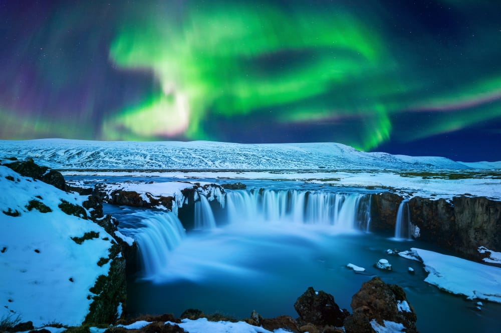 Le ​meraviglie naturali dell’Islanda: un viaggio tra ghiacciai, vulcani e aurore boreali