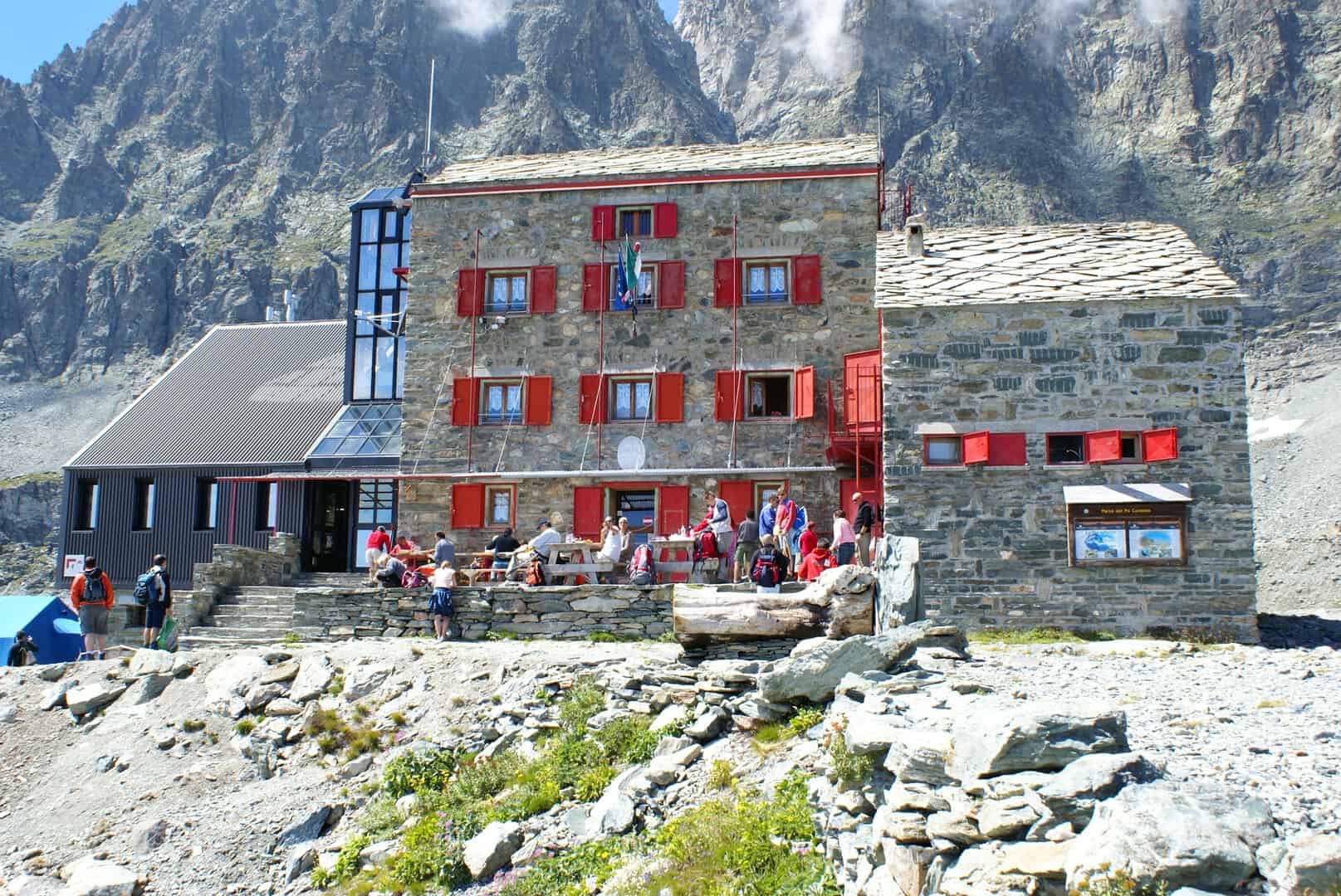Turismo alpino: mangiare e bere nei rifugi del Piemonte in montagna