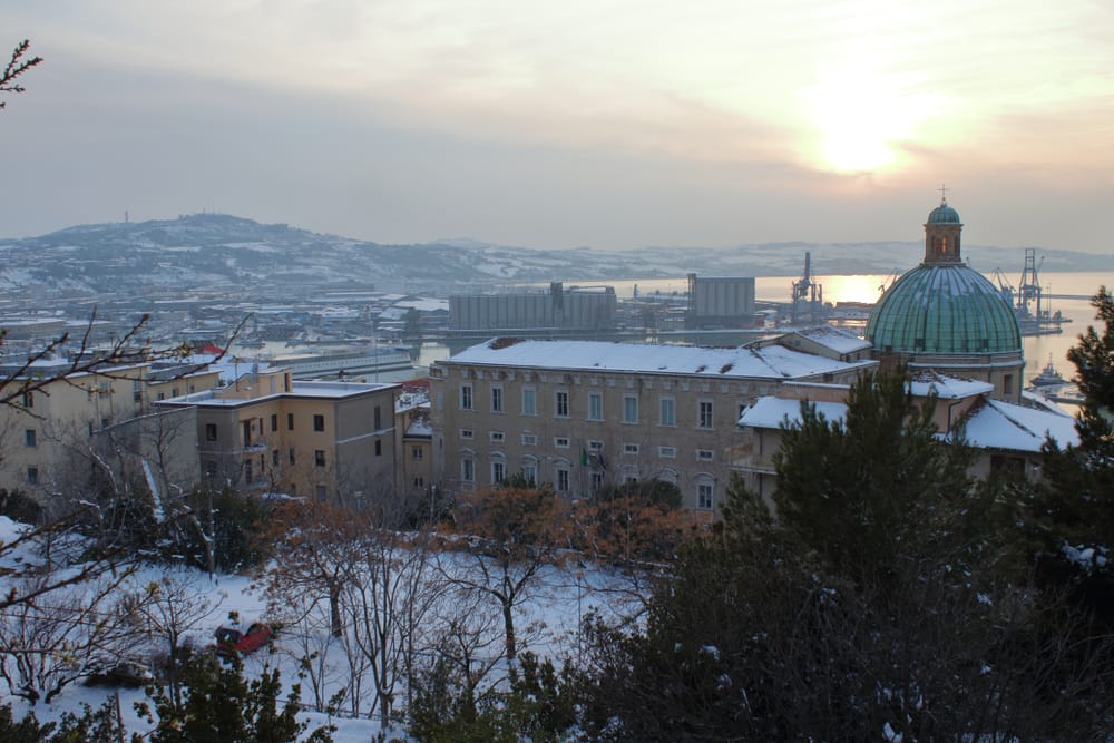 Adriatic Sea Effect Snow cosa è. Perché porta la neve nelle coste dell'Adriatico