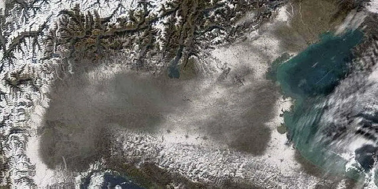 La Val Padana innevata dopo la nevicata del 13-14 Dicembre 2001