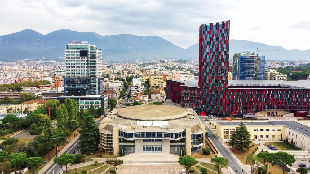 Scopriamo Tirana: la capitale dell’Albania tra storia ‍e modernità