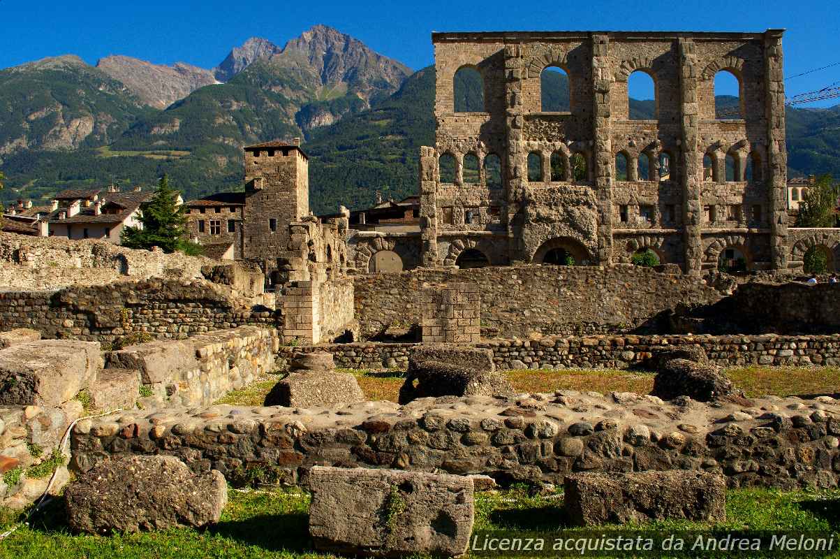 Meteo Aosta: nubi e rovesci in arrivo, poi schiarite e vento