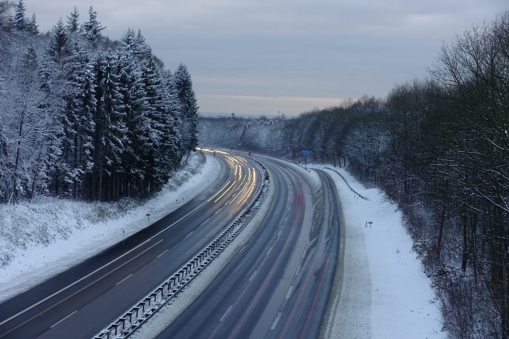 Neve e ghiaccio: il meteo mette in ginocchio la Germania
