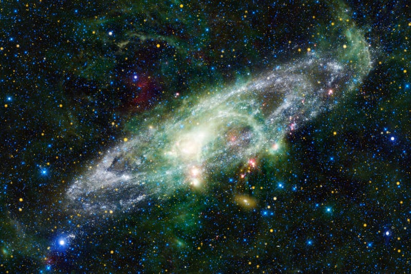 Telescopio Webb risolve enigma cosmico: fusioni di galassie illuminano mistero dell’universo primordiale