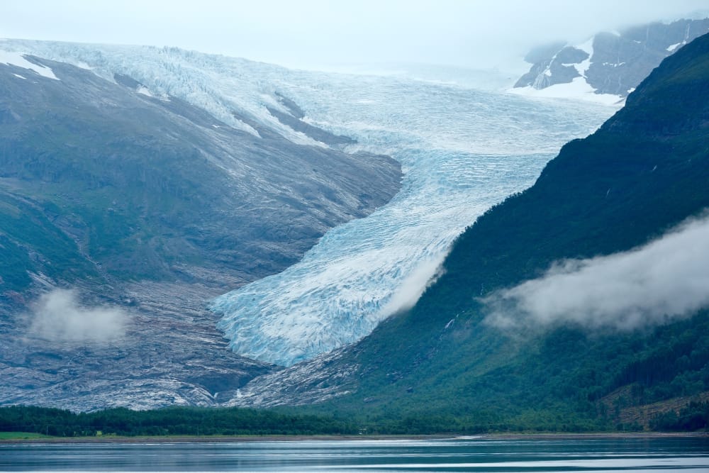 Ghiacciaio Ålfotbreen in Norvegia: non sopravviverà al trend attuale di riscaldamento climatico