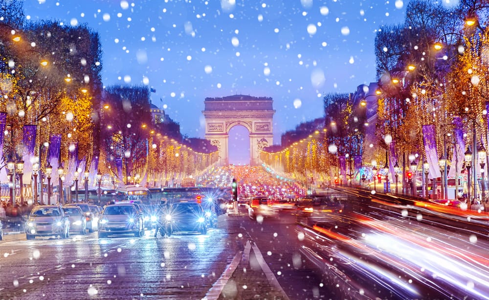 Allerta meteo in Francia per neve, nevica a Parigi e temperature sottozero