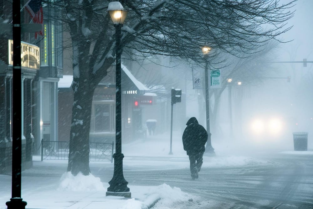 Inverno record ad Anchorage, Alaska: tempeste di neve a ripetizione, situazione preoccupante