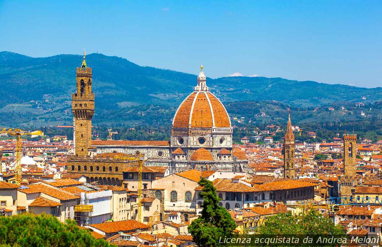 Previsione meteo Firenze: nubi sparse e vento, poi schiarite 24 Previsione meteo Firenze: nubi sparse e vento, poi schiarite