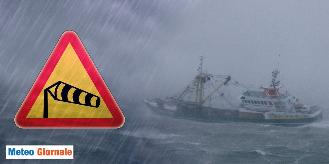 Meteo: weekend in balia del vento, attenzione alla tempesta