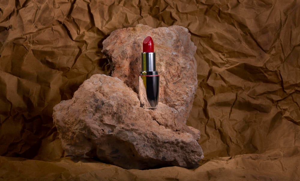 Un rossetto di 3700 anni fa: la sorprendente scoperta in Iran