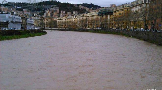 Allerta meteo, il Bisagno si ingrossa e supera il primo livello di guardia alla Presa