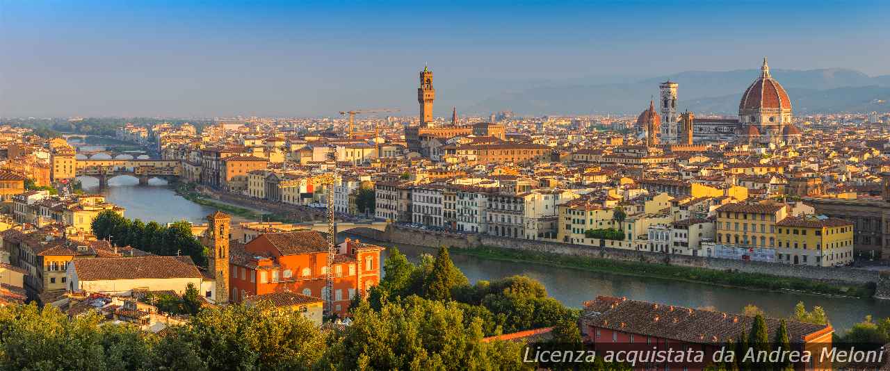 Previsione meteo Firenze: sole e nuvole si alternano, attesi rovesci e vento