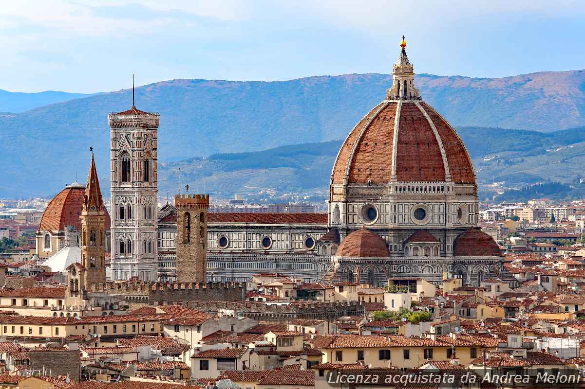 Meteo Firenze: oggi pioggia e vento, domani rovesci in arrivo