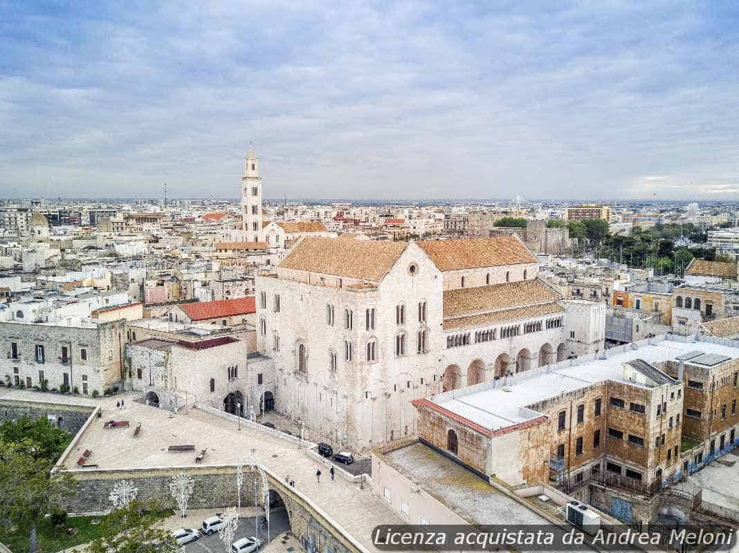 Meteo Bari: oggi cielo limpido, domani leggere nuvole in arrivo
