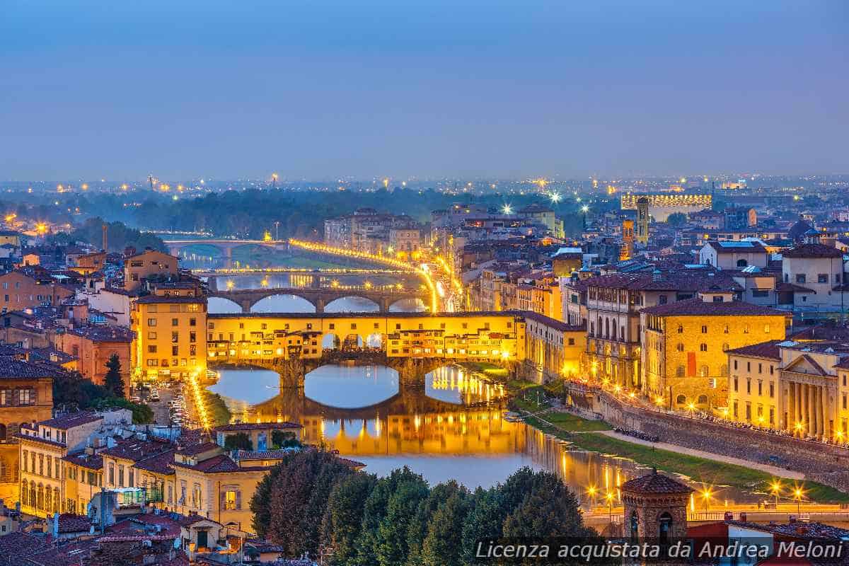 Previsione meteo Firenze: nubi sparse seguite da pioggia abbondante