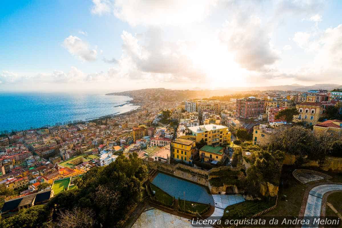 Meteo Napoli Domani Poco Nuvoloso, Poi Molto Nuvoloso Con Pioggia
