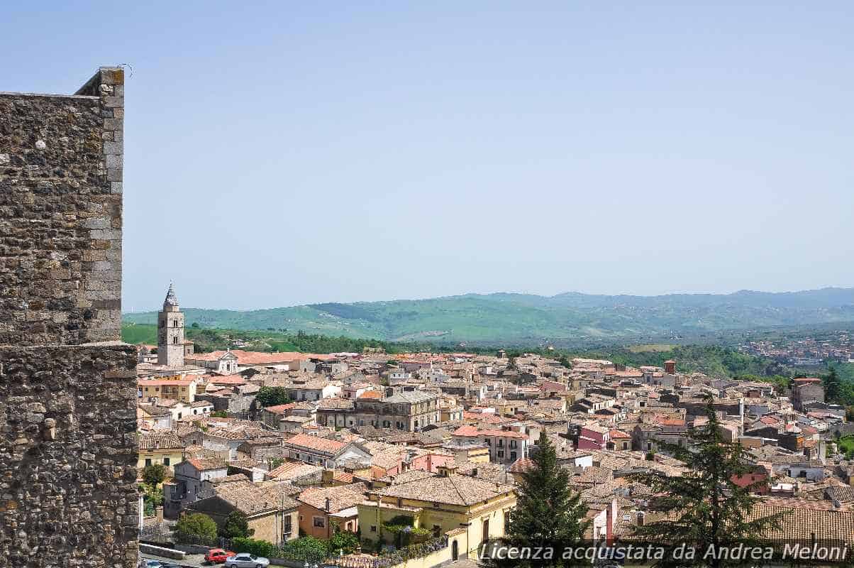 Meteo Potenza: Domani Nubi Sparse, Vento a Tratti, Poi Molto Nuvoloso con Rovesci