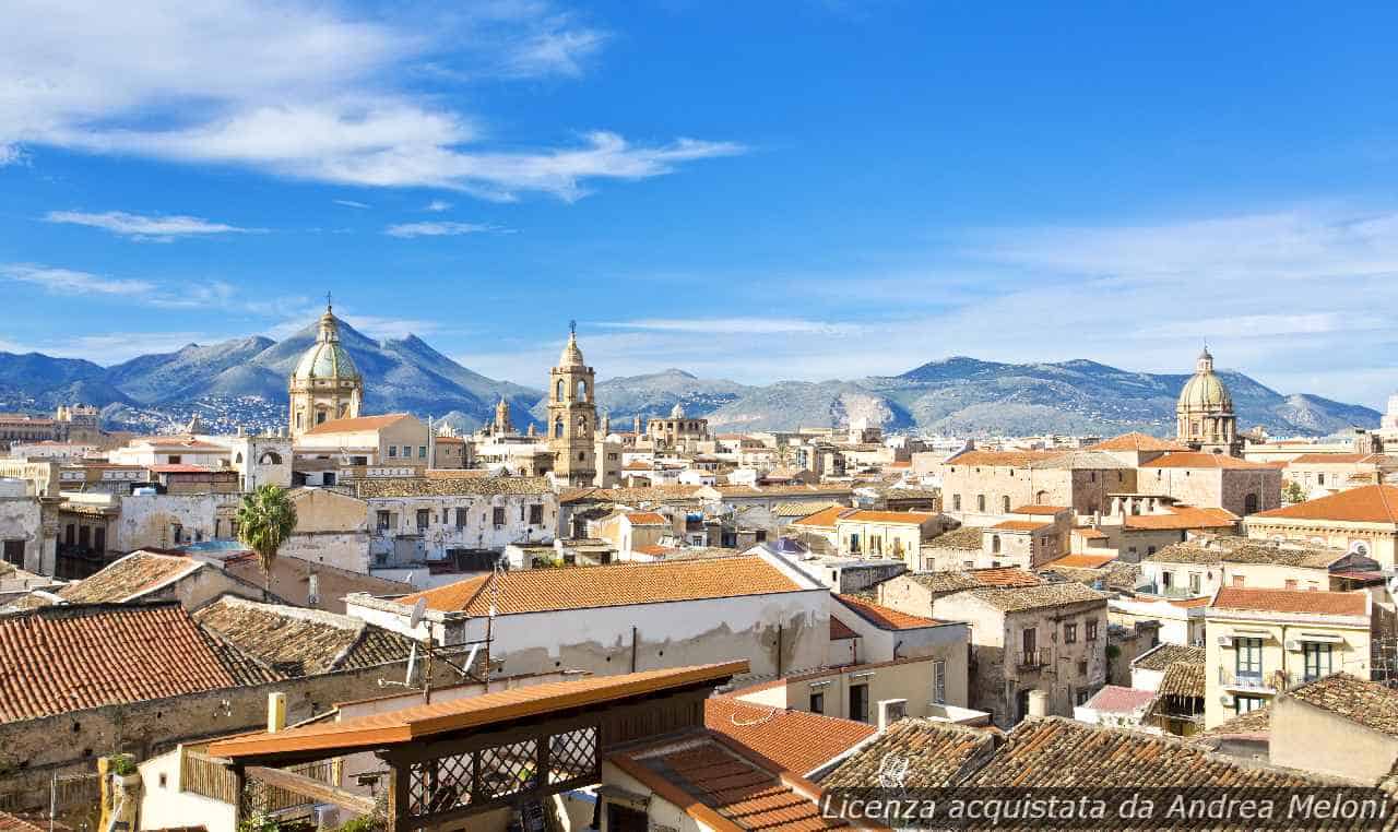 Meteo Palermo: Domani Nuvoloso, Poi Nubi Sparse con Piovaschi, Molto Ventoso a Tratti