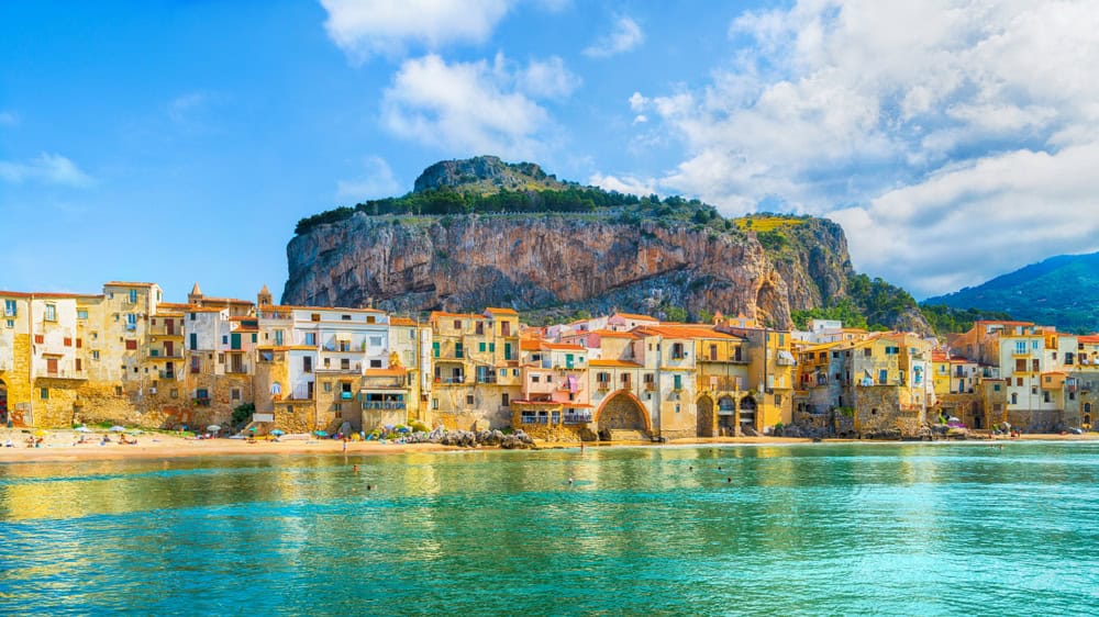 Scoprire Cefalù in due giorni: ra mare cristallino e tesori medievali
