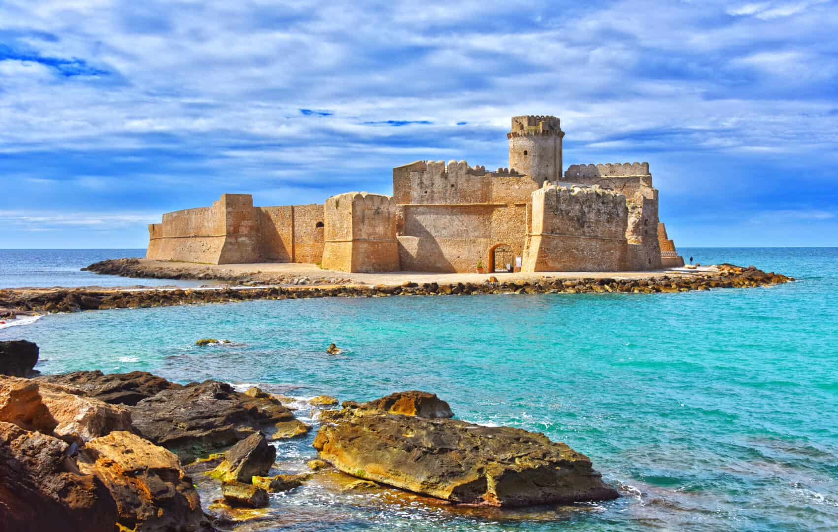 Scoprire Crotone: un viaggio emozionante tra le meraviglie archeologiche nel cuore della Calabria