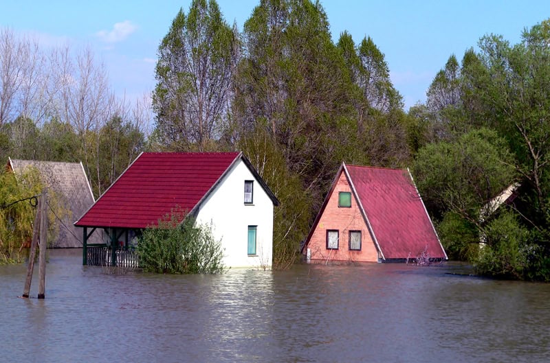 Sei mesi di pioggia isolano l’Australia occidentale e lasciano 7 persone disperse