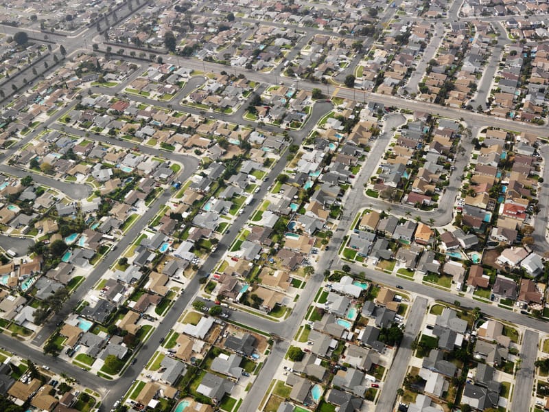 Valutare l’impatto climatico: l’importanza delle politiche di sviluppo urbano nell’era dell’ambiente