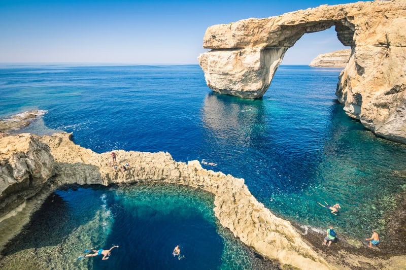 Esplorazione di Gozo, Malta: tra miti antichi e meraviglie naturali acquatiche
