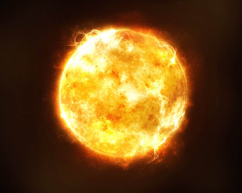 Forte eruzione solare dal lembo SE segnala aumento attività solare nei prossimi giorni