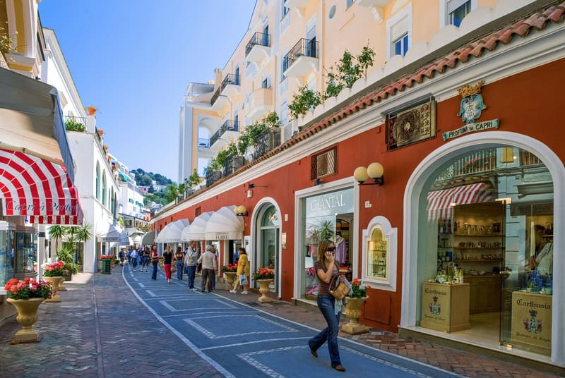 Capri: incarnazione dell’essenza mediterranea nel cuore dell’Italia