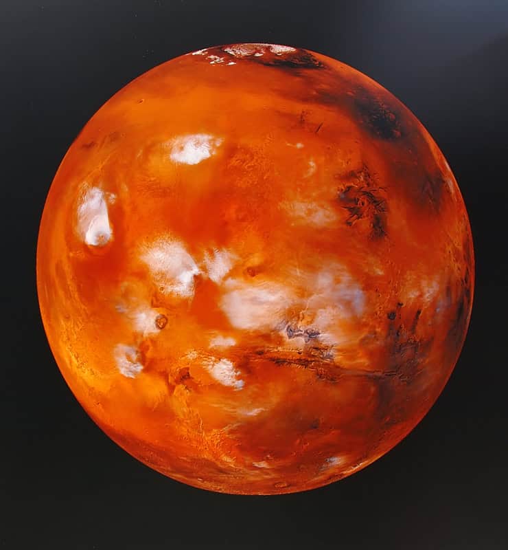 Scoperto un gigantesco vulcano nella provincia vulcanica di Tharsis su Marte
