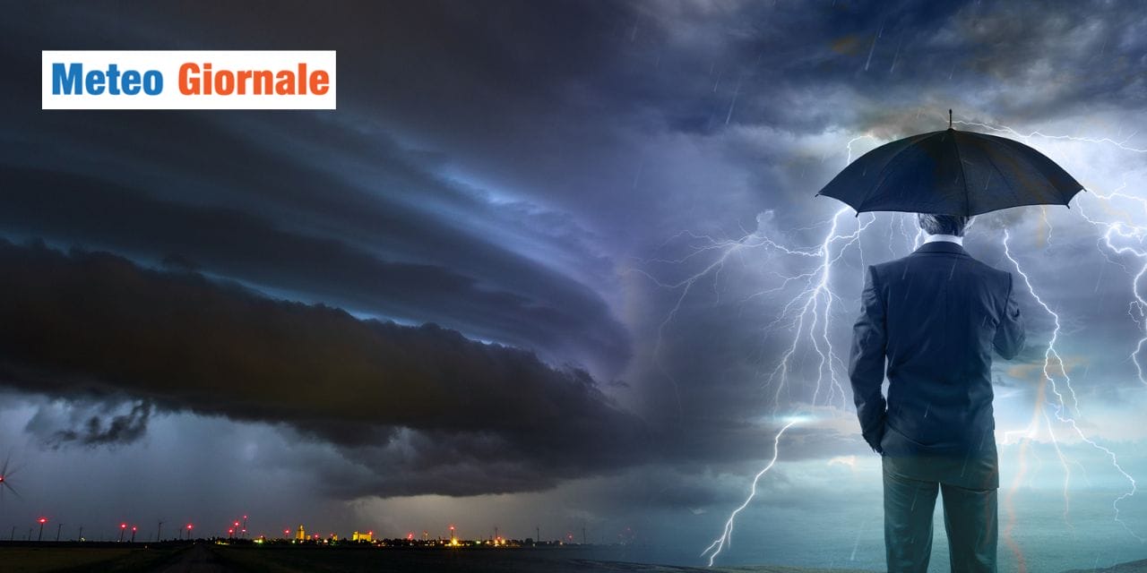 Meteo: temporali violenti, rischio anche grandine domenica