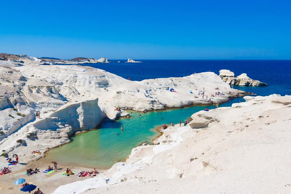 Alla scoperta di Milos, Grecia: incanto mediterraneo tra natura e storia millenaria