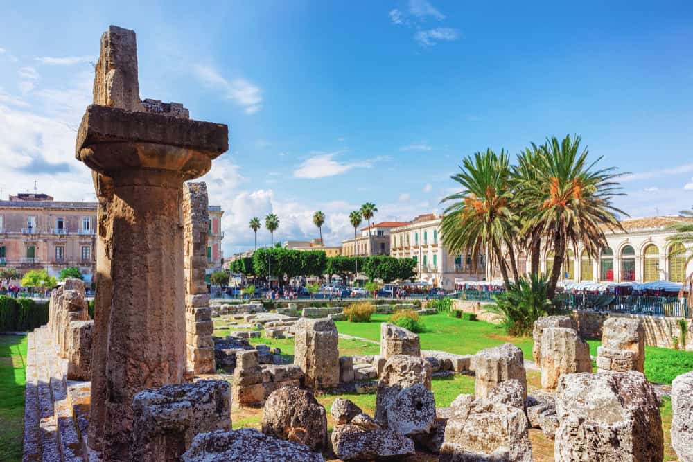 Siracusa: un viaggio nel tempo tra le meraviglie storiche e il fascino del Mediterraneo