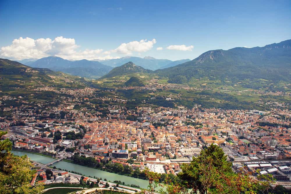 Trento: un viaggio tra le meraviglie naturali e storiche della Valle dell’Adige