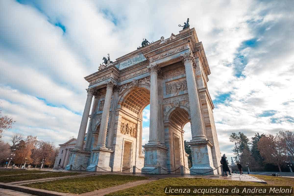 Meteo Milano: da Nubi Sparse a Sereno e Vento, Cambiamenti in Arrivo