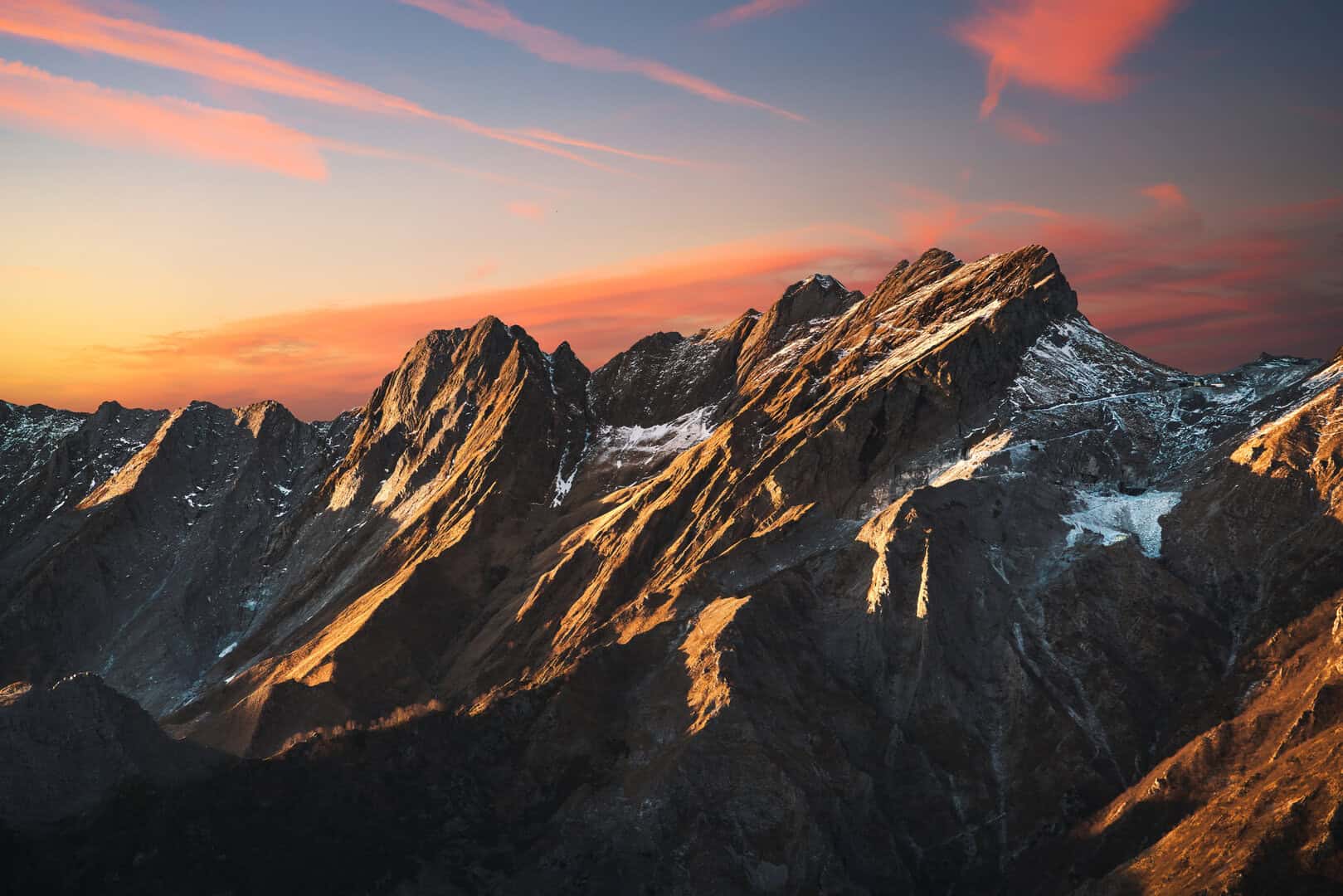 Alla scoperta di Massa Carrara: un viaggio tra arte, marmo e incantevoli paesaggi marini