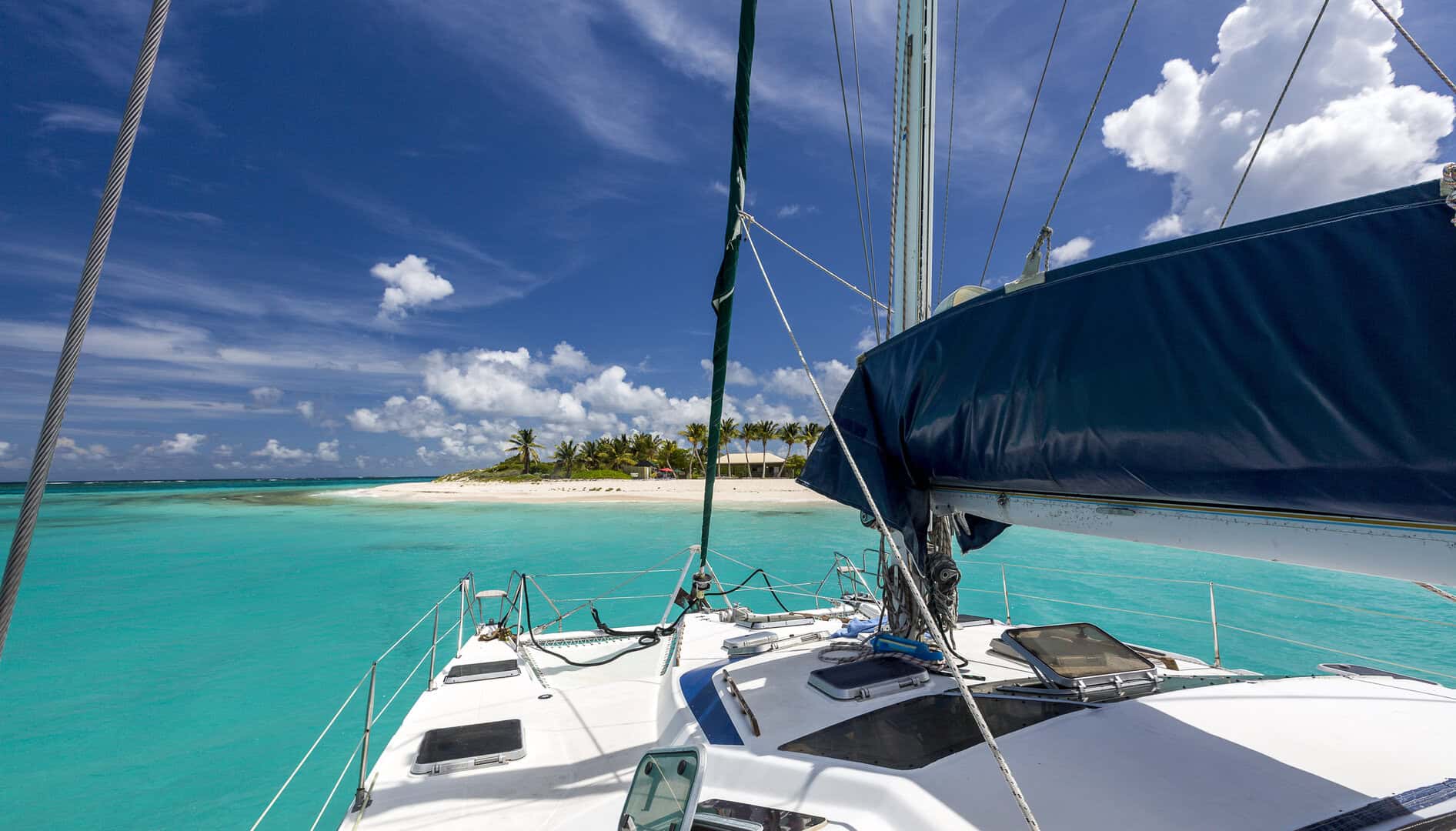 anguilla barca a vela