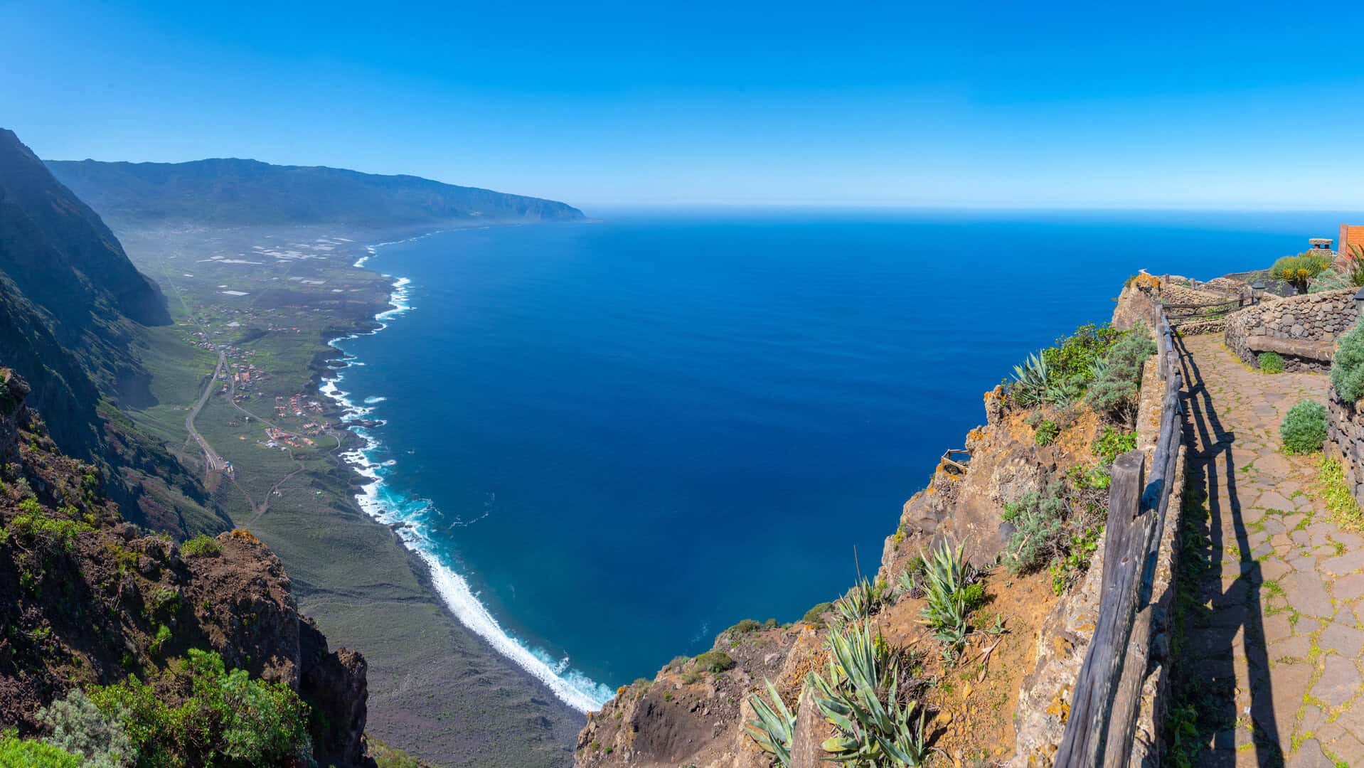 El Hierro, Canarie: l’isola “sostenibile” ai piedi dei vulcani in mezzo all’Oceano