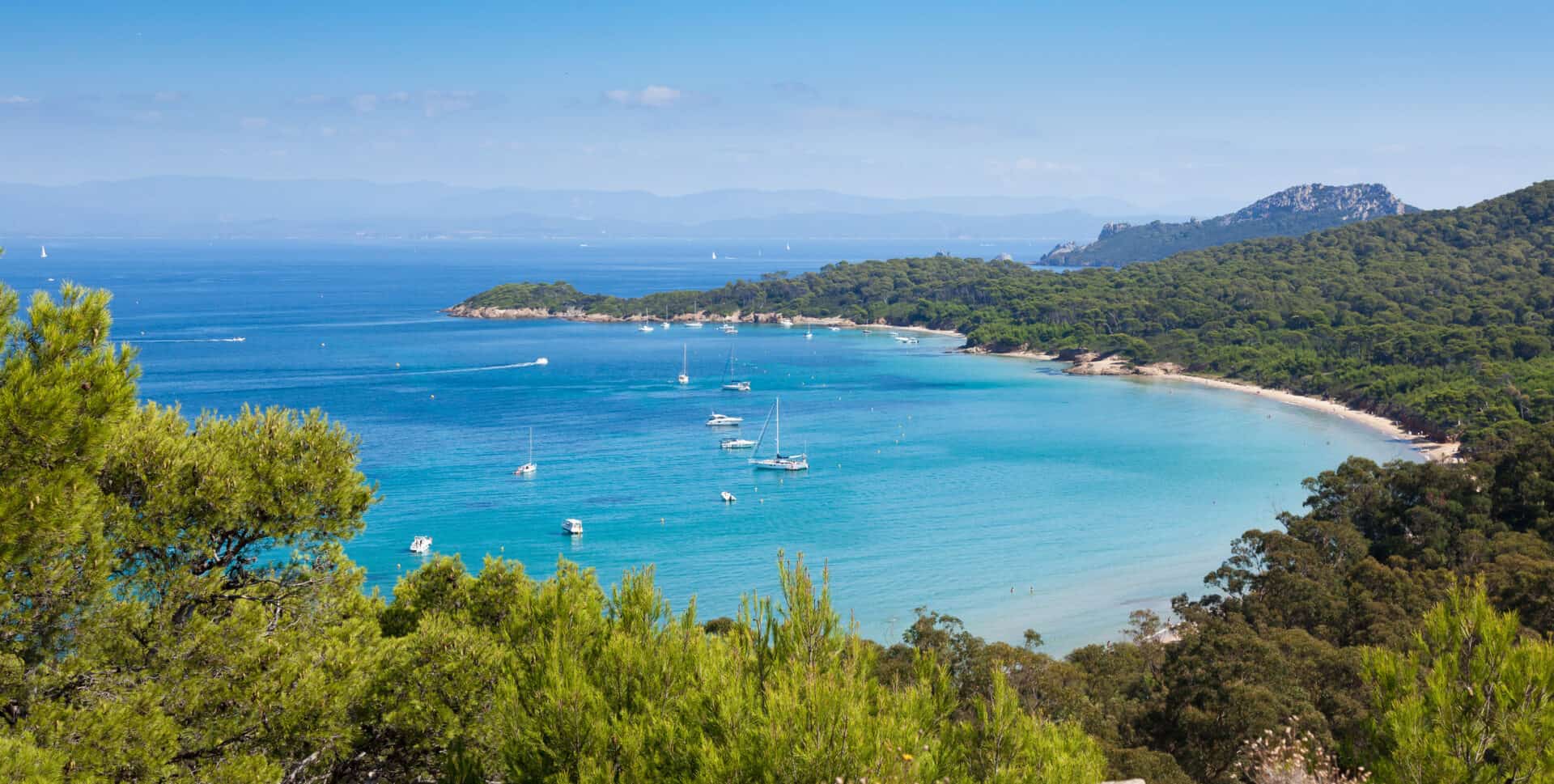 Îles de Porquerolles: un paradiso francese tra spiagge incontaminate e macchia mediterranea