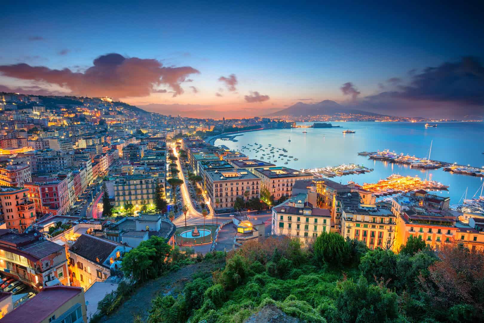 napoli di sera