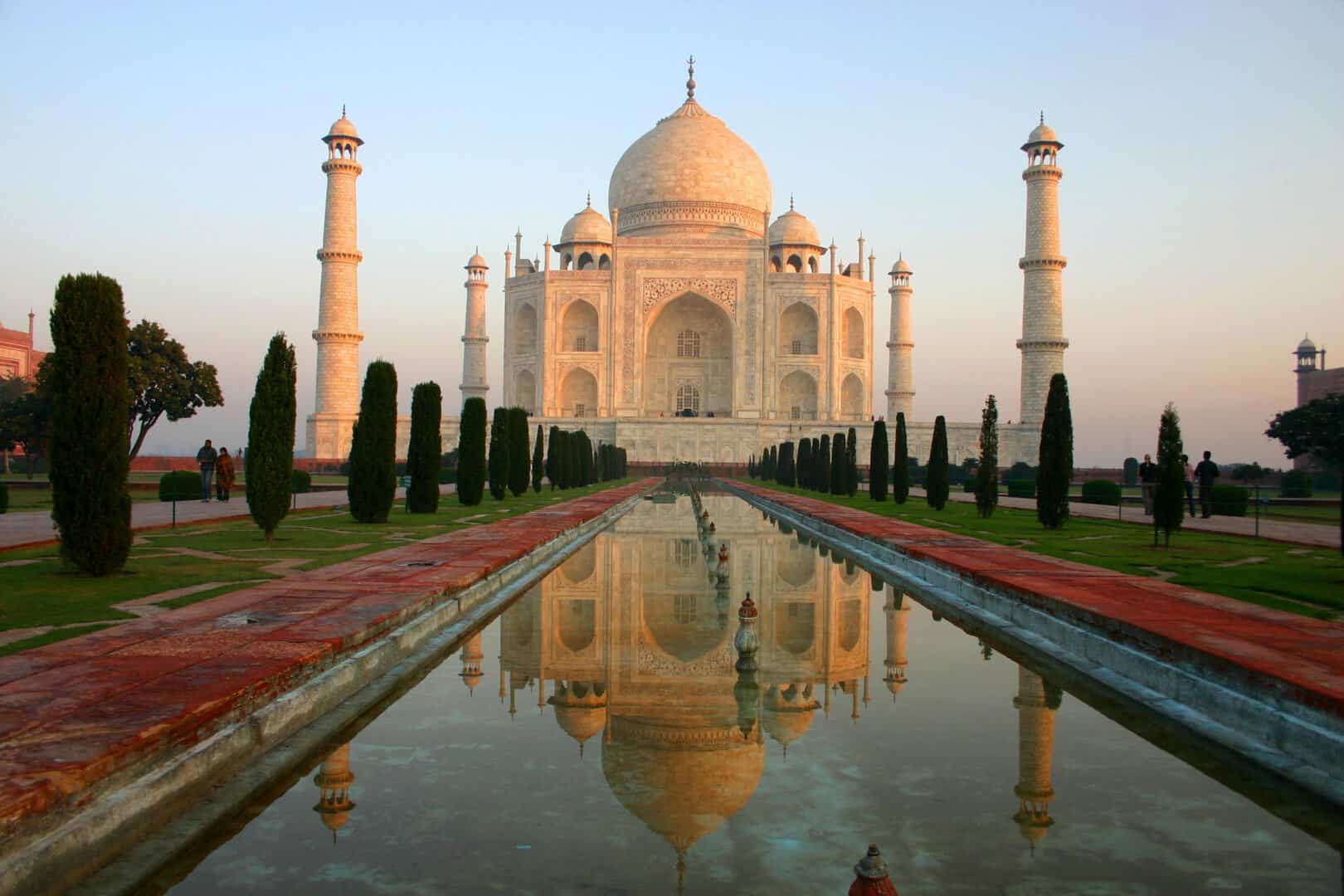 Esplorazione del Taj Mahal: Meraviglia Storica e Culturale dell’India