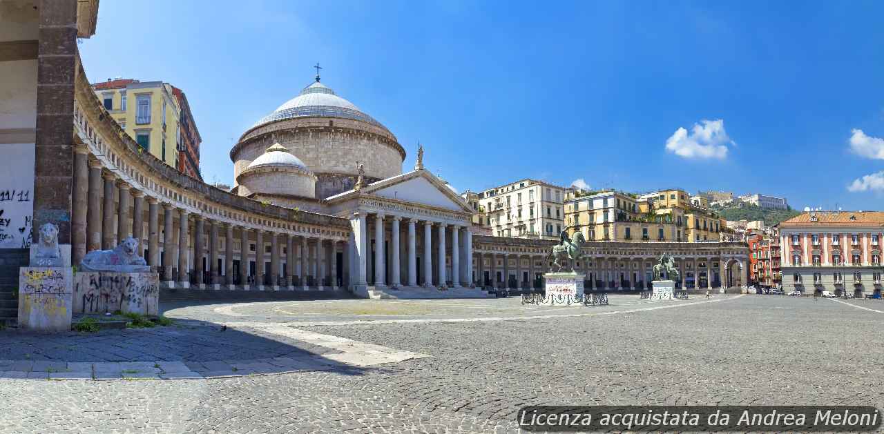 Previsione meteo Napoli: oggi schiarite, domani nuvole e pioggia, vento in aumento