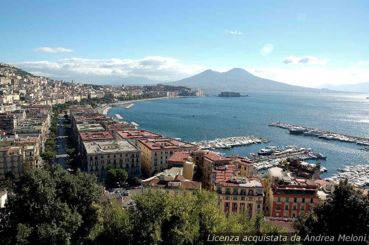 meteo-napoli:-oggi-poco-nuvoloso,-seguito-da-giorni-sereni