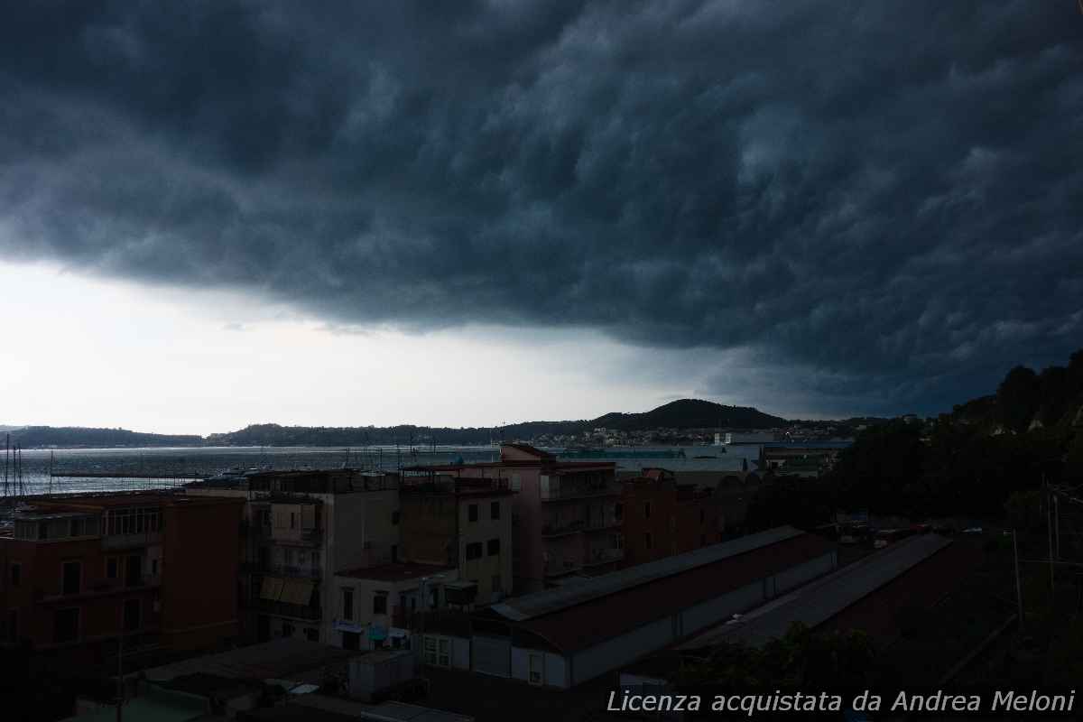 Meteo Napoli: sole e lieve nuvolosità nei prossimi giorni