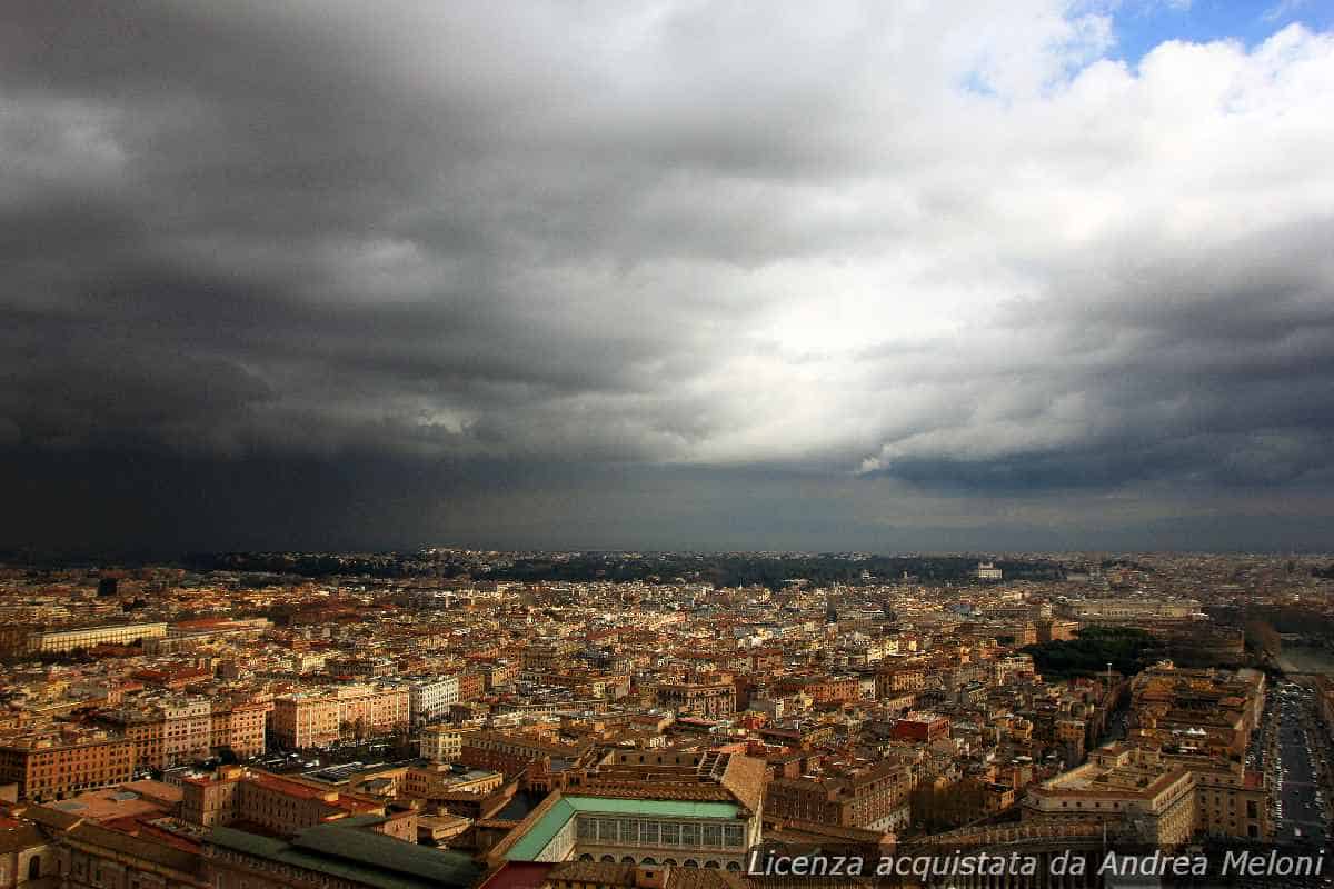 Meteo Roma: oggi nuvoloso, seguito da nubi sparse e vento nei giorni successivi