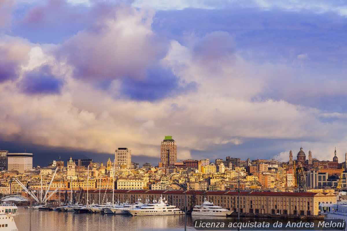 Meteo Genova: oggi nuvoloso, seguito da schiarite e leggeri piovaschi