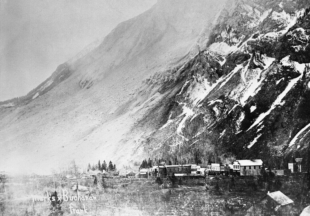 La devastante frana di Frank in Alberta, Canada: implicazioni e riflessioni