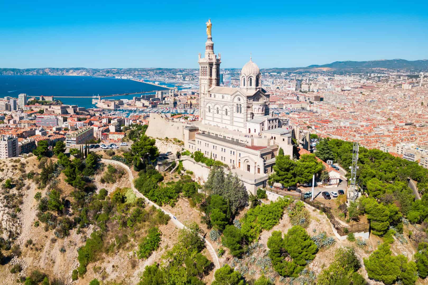 Viaggio a Marsiglia: guide essenziali per scoprire le sue meraviglie