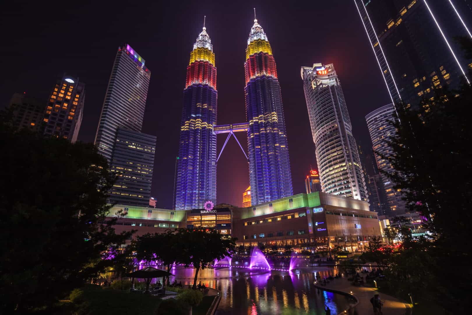Il grattacielo Petronas Tower 1 a Kuala Lumpur: un capolavoro di ingegneria architettonica